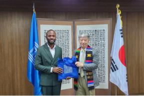 Celebrating literacy: 2024 UNESCO King Sejong laureate on cultural visit to Korea